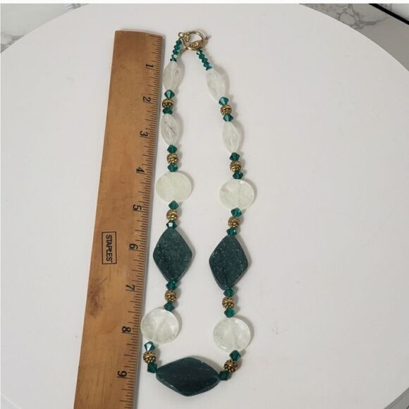 ARTISAN Resin Bead Toggle Necklace - Picture 6 of 7